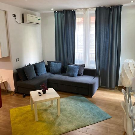 Royal Suite Unirii-2 Bdr Apartment Bukarest Kültér fotó